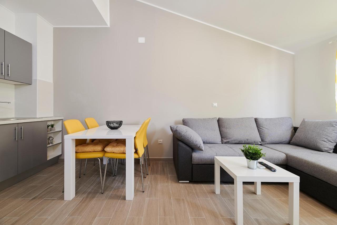 Villa Dvori Basanija Bagian luar foto