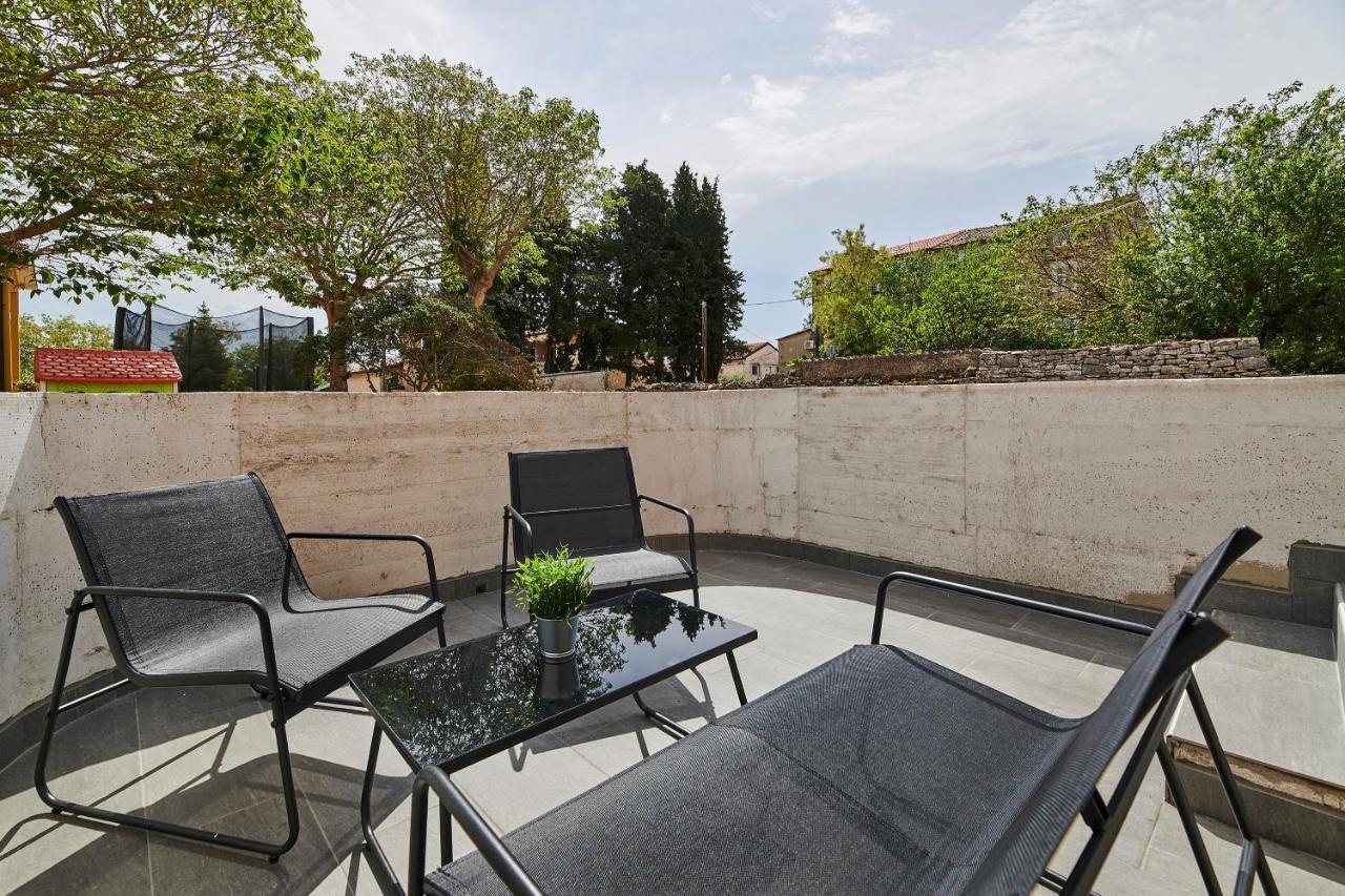 Villa Dvori Basanija Bagian luar foto
